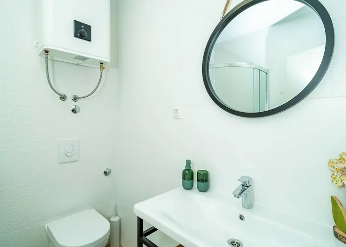 Apartamento Lovro - One Bedroom With Balcony And Sea View 3