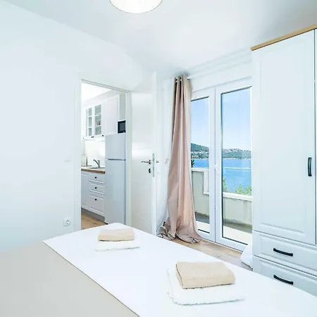 Lovro - One Bedroom With Balcony And Sea View 3 Apartman Dubrovnik